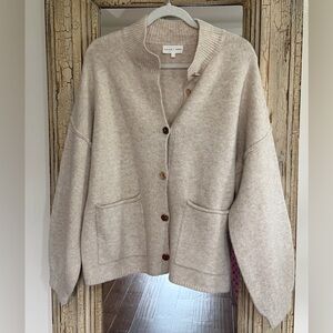 entro Oatmeal Neutral Button-Front Cardigan